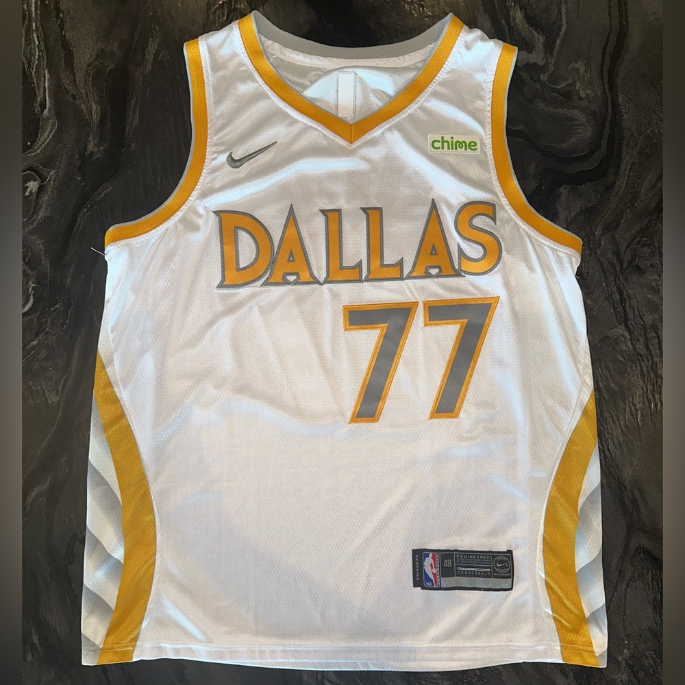 Luka Doncic Jersey - Size L